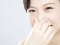 我慢できない「他人のニオイ」ランキング！　2位は「ワキ」、66.2％が選んだ堂々の1位は……!?