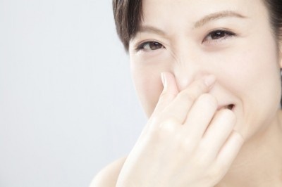 我慢できない「他人のニオイ」ランキング！　2位は「ワキ」、66.2％が選んだ堂々の1位は……!?