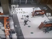 病院の警備員が応対しているのは幽霊？監視カメラには映らない透明人間の正体は？
