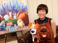 最強笑顔美女・佐藤栞里に直撃！　声優に初挑戦した映画『ペット』は「自然と笑顔になれる作品」