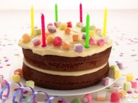 立派なデザートがタダで!?　誕生日無料特典のあるお店＆施設