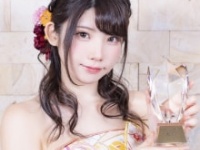 えなこ⒞モデルプレス