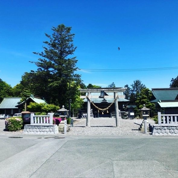 これからもライダーをサポート（大歳神社提供）