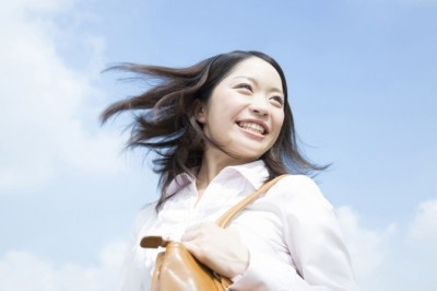 リフレッシュ休暇1年!?　女子が「うちの会社ホワイトかも」と感じたエピ5選
