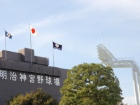 ​ヤクルトつば九郎が契約更新。2億要求するも提示額2万円