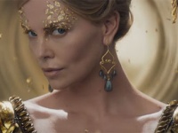 【最強！週末映画ガイド】史上最大の美魔女姉妹ゲンカからぐうかわJK、妄想ボンテージまで、今週末はこの映画がオススメだぞ！