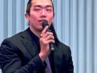 決意を述べる正田壮史
