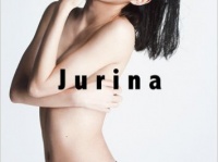 画像は松井珠理奈ファースト写真集『Jurina』より
