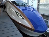 北陸新幹線の車両（Jタウンネット編集部撮影）