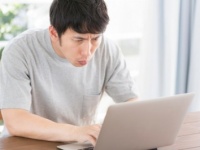 彼女と会えないとき「男性がこっそりすること」5つ