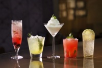 資生堂ビル最上階の「Bar S」に、薬草、スイカなどの夏のオリジナルカクテル5種が8月3日より登場！