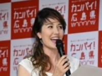 山本モナ