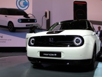 「ホンダe」ホンダの量産型電気自動車を発表！２０１９東京モーターショーで国内初公開！