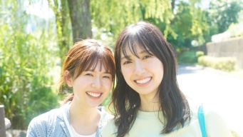 日向坂46 金村美玖と松田好花・初ペアグラビア＆初表紙！　「2人の笑顔はやっぱり最高にまぶしかった」
