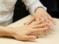 世界に一つだけの“指輪”!?　昨年冬に完売した「パートナーと一緒に作る指輪」が話題