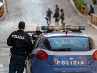 イタリアで103歳の女性が無免許運転で逮捕されるという仰天ニュース