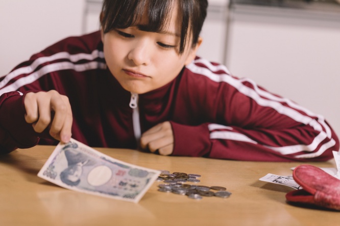 貯金できない彼氏ってどう思う？　将来を考えるなら知っておきたいこと