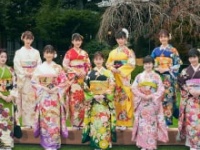 (下段左から) 吉本実憂、髙橋ひかる、小芝風花、本田紗来、本田望結 (上段左から) 宮本茉由、井頭愛海、井本彩花、尾碕真花 ⒞オスカープロモーション