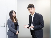 「ははーん。いま、見栄を張ったな？」女子が気づいてしまった男性の発言4選