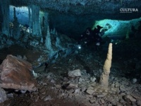 メキシコの水中洞窟で1万2000年前の鉱山が発見される（ユカタン半島）