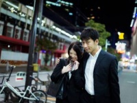 飲み会で女子にモテるのはどっち？　「目立つ男子」or「控えめ男子」