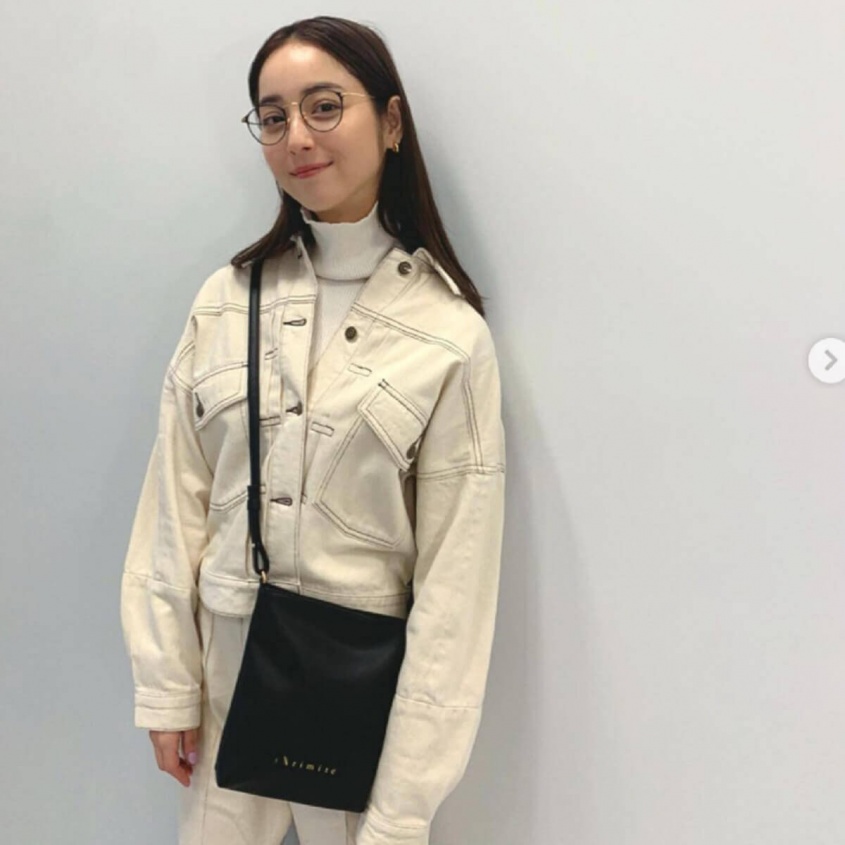 インスタグラム：佐々木希(@nozomisasaki_official)より