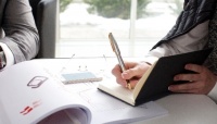 今年の新社会人がついていきたくなる上司の特徴Top5、 第1位「いつでも相談できる雰囲気がある」【新社会人白書2017】