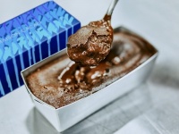 “出来立てスイーツ4種が時間別で登場！　「メゾンカカオ 丸の内店」がオープン