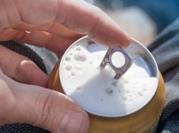 ただの炭酸飲料？　仕事中のノンアルコールビールはあり？　約9割の男性「●●」