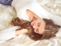 「性欲が強すぎて」彼には言えない、アラサー独女のひとりエッチ事情