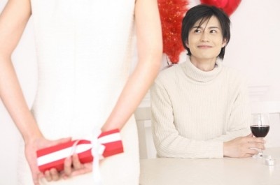 へぇ、それがほしかったんだ！　男性が彼女にプレゼントしてほしいもの4選