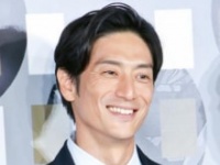 伊勢谷友介