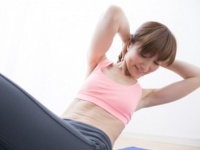 男性を虜に！　「くびれ」を作るために効果的だと思うこと10