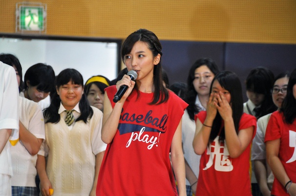 真野恵里菜さん