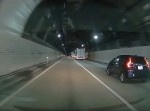 これは危ない… 　トンネル内に大きな落下物“◯◯”が！