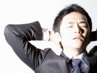 目に焼きついて離れない……！　男性が忘れられない女性の「ムダ毛」4選