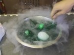 【実験】スライムにドライアイスを入れるとブクブク泡になって楽しいぞ！
