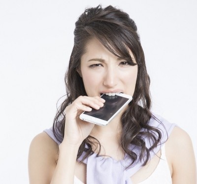 出会い系サイトから大量のメールとかあり得ない!!　女子が元彼から受けたイヤガラセ5つ！