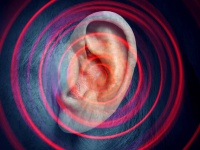 耳鳴りと睡眠に関連性があることが判明。睡眠の質を変えることで改善も
