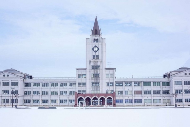 大谷中学校(写真はyascoloさん提供)