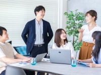 Z世代離職防止の新常識！ウェルビーイングを高める「引き出す」コーチング