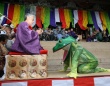 町を巡る「巨大カエル」、徹夜で踊り続ける4日間、火の粉舞う大松明...　大迫力に圧倒される〝日本の祭〟3選【2026年夏編】