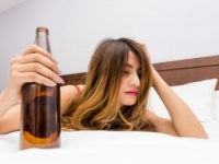 オヤジくさっ！　女性が頼んでいたらちょっとガッカリなお酒5選