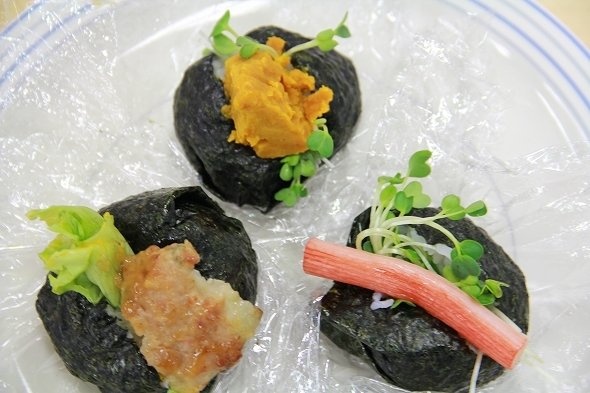 パッカンおにぎり（Jタウンネット編集部作）