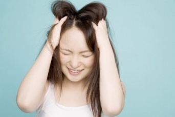 【人見知りあるある】恋愛＆仕事編～人見知りを改善する方法は？～