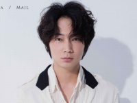 綾野剛 オフィシャルサイトより