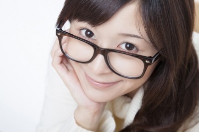 色っぽい!?　「メガネ女子」が好きな男性⇒●％　「萌えポイントのひとつ」