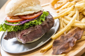 BURG HOLIC     COFFEE &amp; DINERのプレスリリース画像