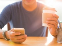 キタコレ！　男性が「脈アリ!!」だと思う女性からのLINE・6選