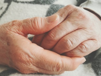 朝、目覚めたら枕元に置かれていたお金　その後に起きた東日本大震災......あの人は今（神奈川県・40代男性）